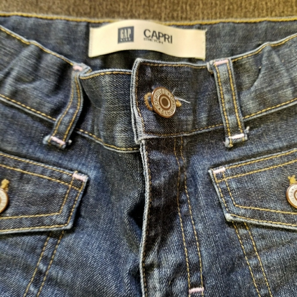Gap capris